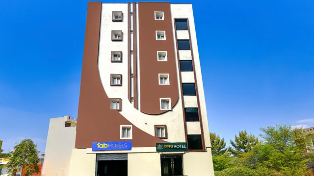 FabHotel Seri