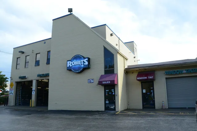Roberts Auto Electronics & Window Tint