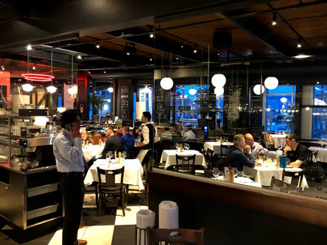 Laurie Raphaël, Quebec City