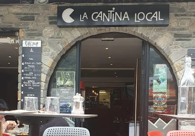La Cantina Local