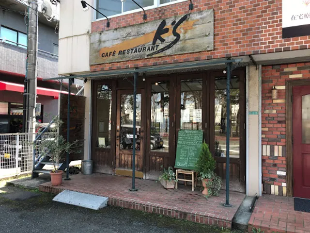 カフェレストランケイズ