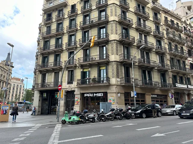 Sleep Green - Certified Eco Youth Hostel Barcelona