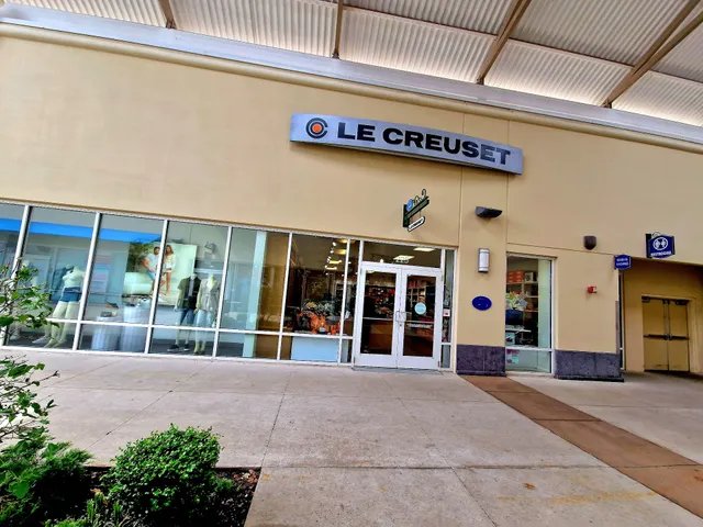 Le Creuset Outlet Store