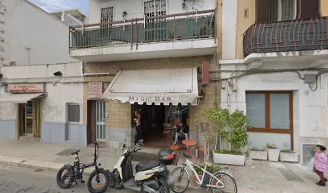 Magic Bar
