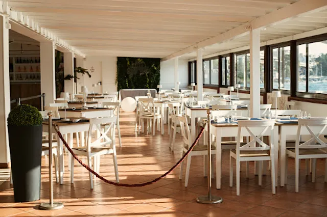 Stella Marina Restaurant & Beach Club