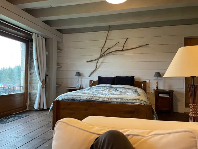 Les Pierres Davélie - Chambre d'Hôtes en Auvergne