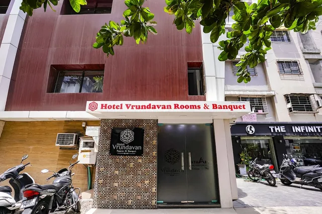 Hotel Vrundavan Rooms & Banquet