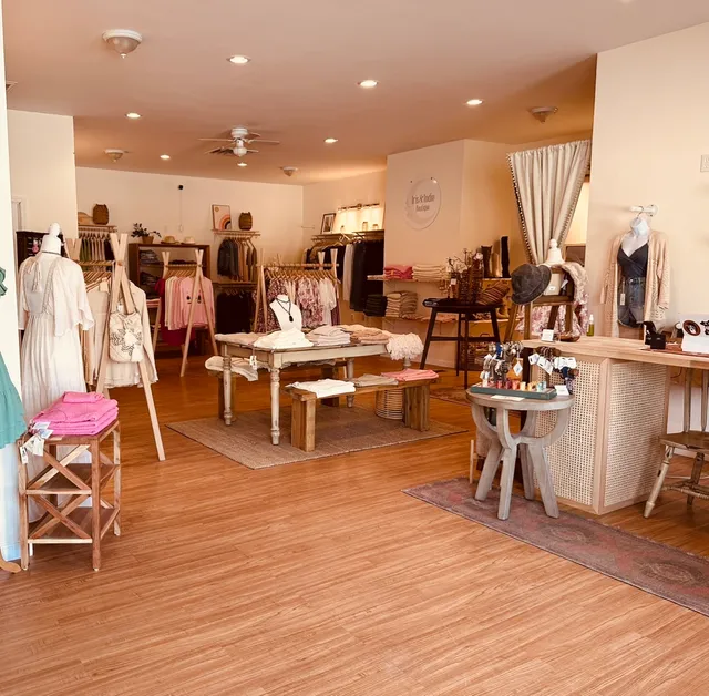 Iris & Indie Boutique