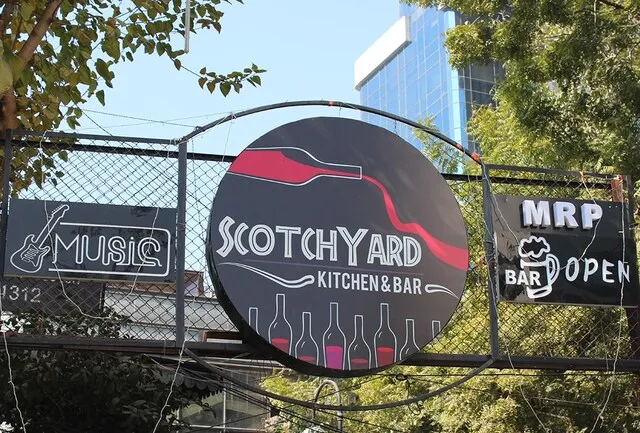 OYO Near Sahara Mall Near Aravali Biodiversity Park