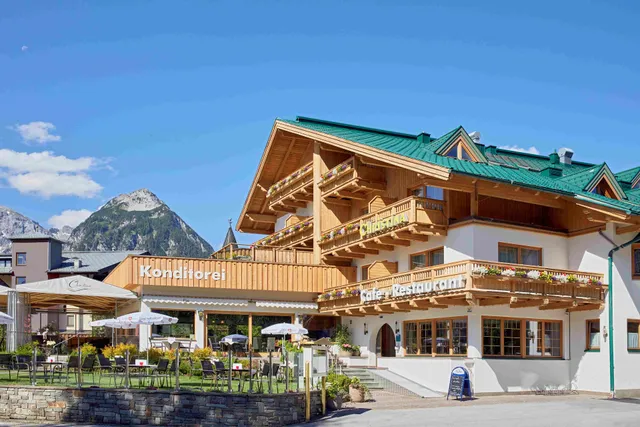 Hotel Christina - Café Konditorei Restaurant