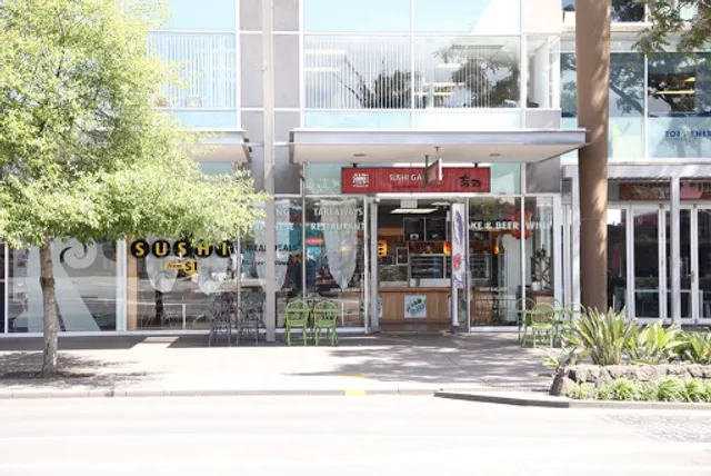 Sushi Gallery