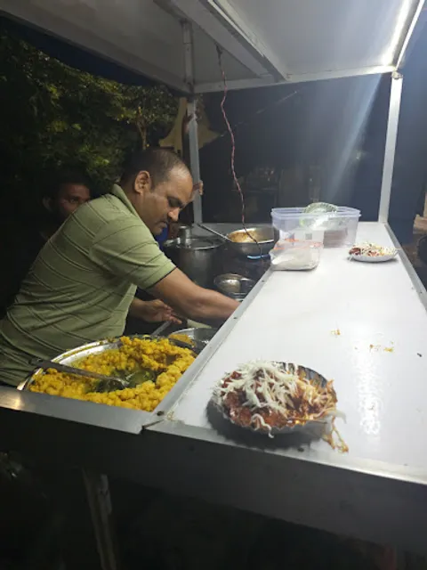 Ramji Maurya Bhel Puri and Gobi Manchurian Shop