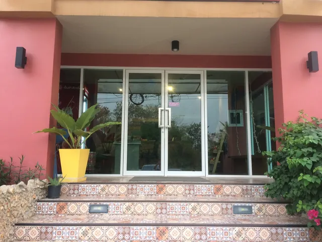 Nonnid Nonnoi Resident