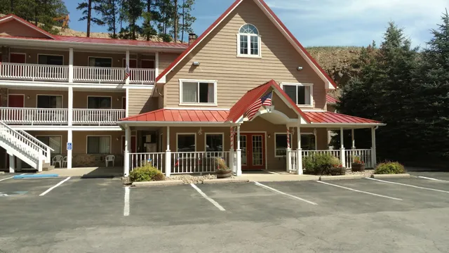 Keystone Boardwalk Inn & Suites