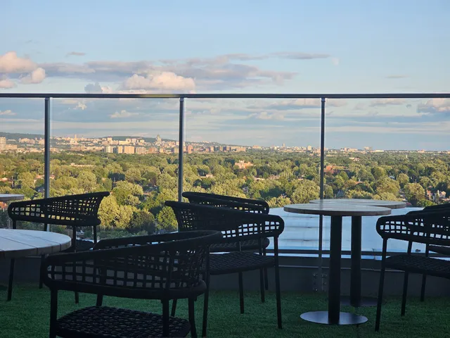 RossoCielo Restaurant & Bar