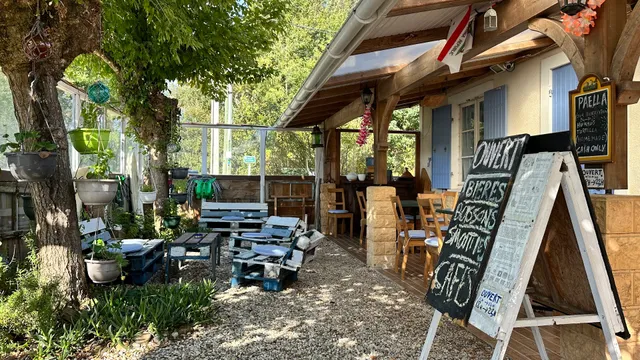 zenzela guest house cafe