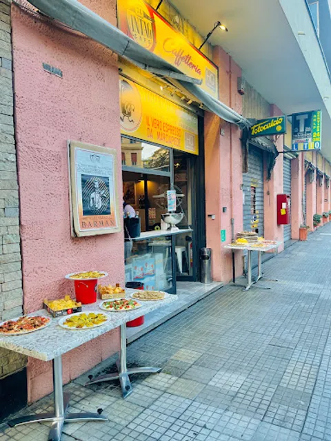 Bar Street Vintage Café '74