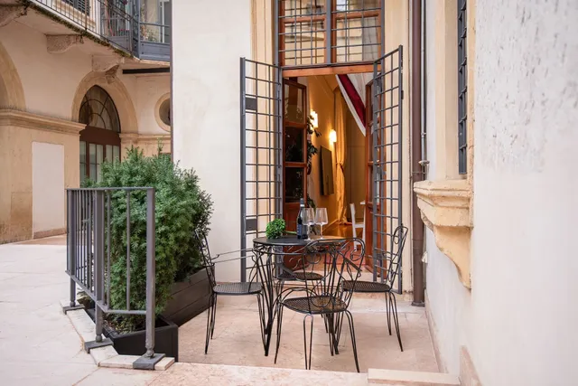 Domus Verona Apartments