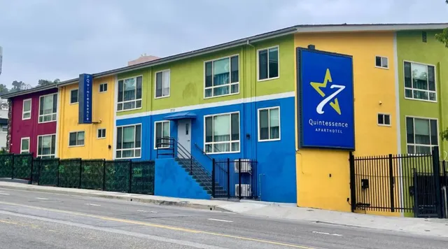 Quintessence ApartHotel