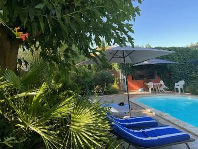 Mas Saint Louis Chambres d'hôtes et Gîtes