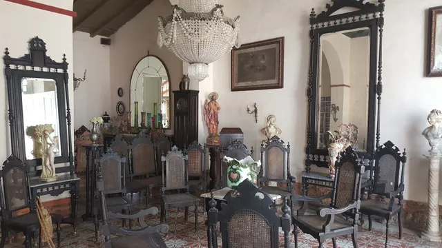 Sol y Son Restaurant