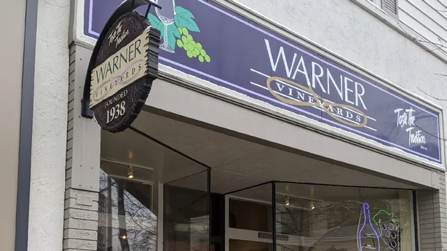 Warner Vineyards Tasting Room