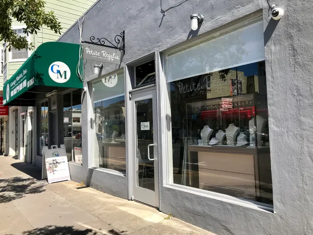 Petite Regalia Fine Jewelers