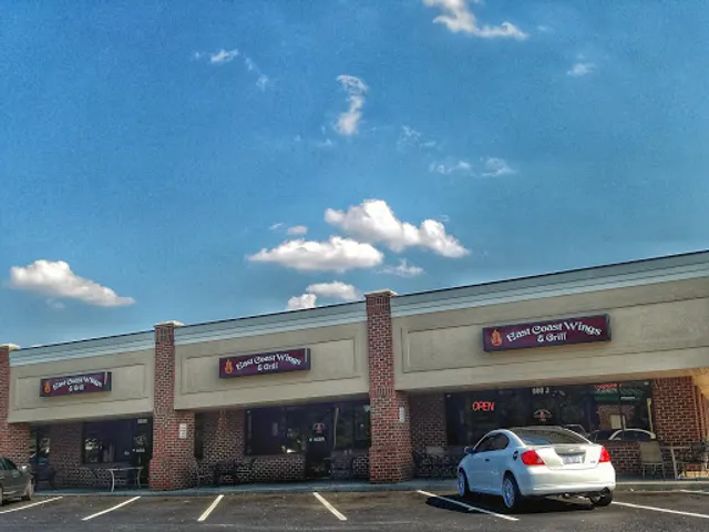 East Coast Wings + Grill