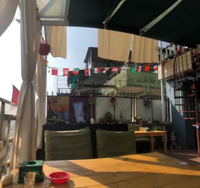 Hana Bites Restaurant