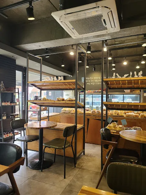 보리수베이커리카페