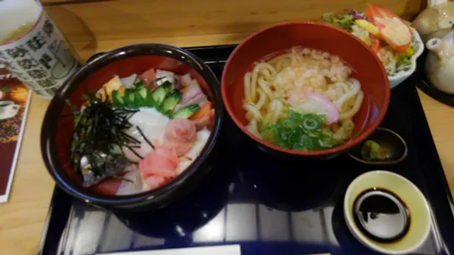 焼鳥と鴨鍋の店 徳二