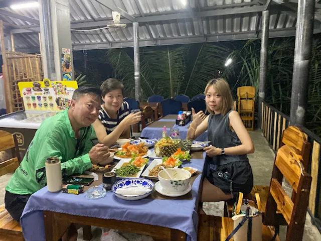 The Jungle Restaurant & Bar