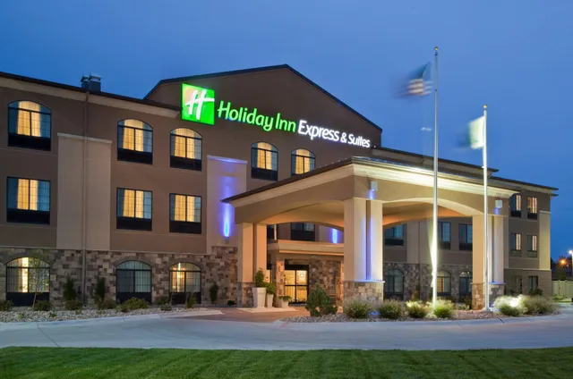 Holiday Inn Express & Suites Grand Island by IHG