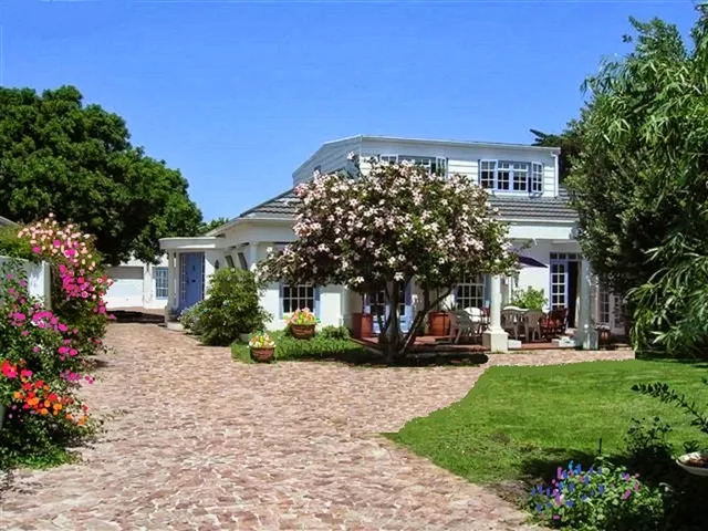 Eastbury Cottage Self-Catering and B&B