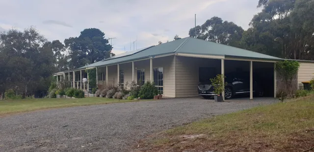 Emu Lodge Country Retreat
