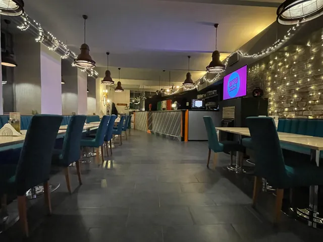 La Amore Pizzeria Restaurant