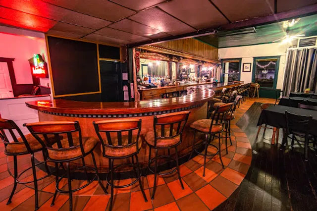 Plymouth Hotel Kitchen & Bar