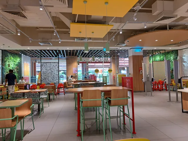 McDonald's Northshore Plaza I