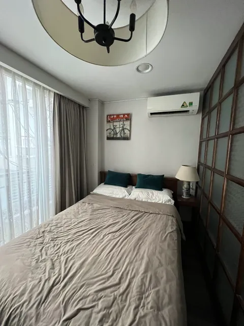 Mira Moon - Calmette