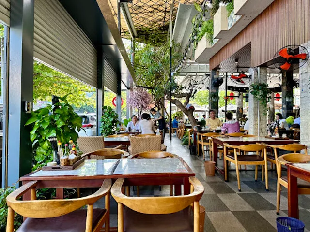 Ca Dao Coffee & Breakfast