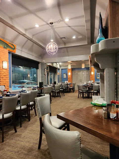 Mr. Ed's Seafood & Oyster House, St Charles