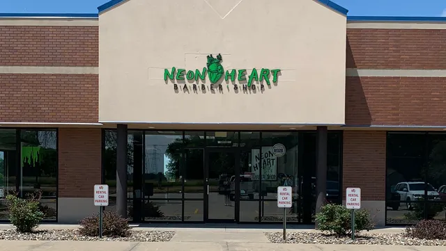 Neon Heart BARBERSHOP