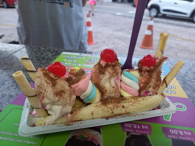 Doçura Shakes e Açaí