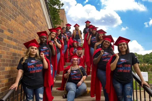 American Manicure School Of Art