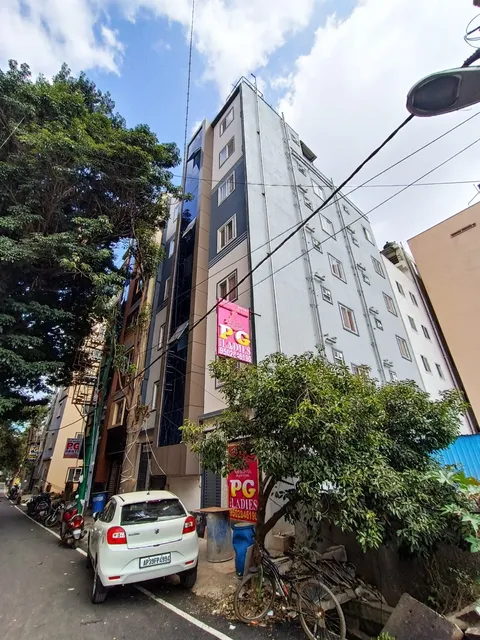 Nirvana Grand Homes PG for Ladies