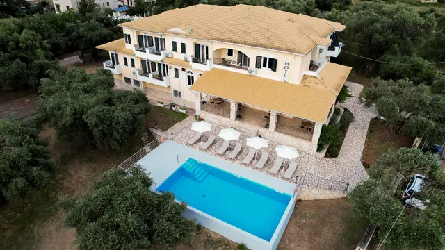 Chrisovalanto Hotel - Sivota