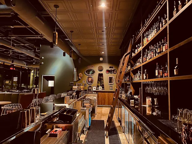 Juniper Cocktails & Kitchen