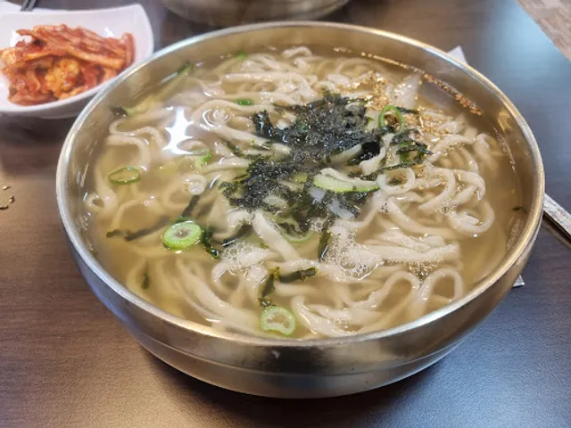 원조 홍두깨손칼국수