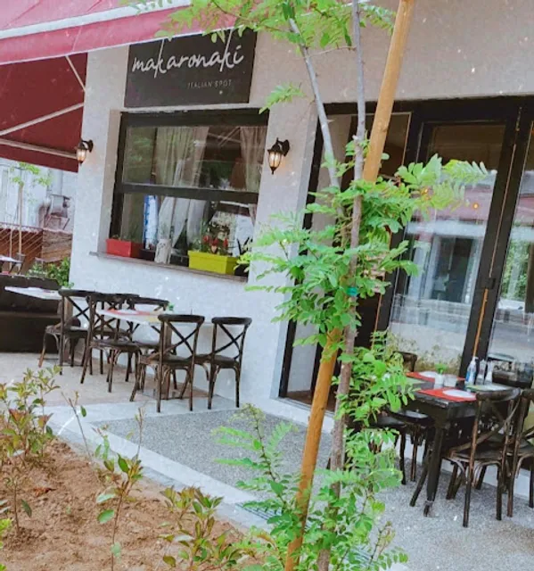 Makaronaki Italian Spot