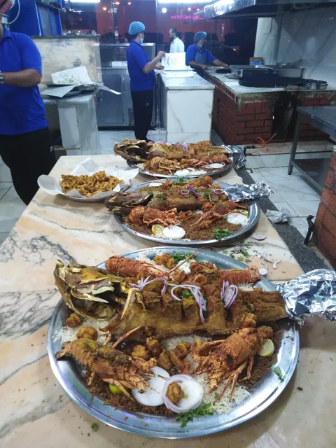 مطعم أسماك الناجل